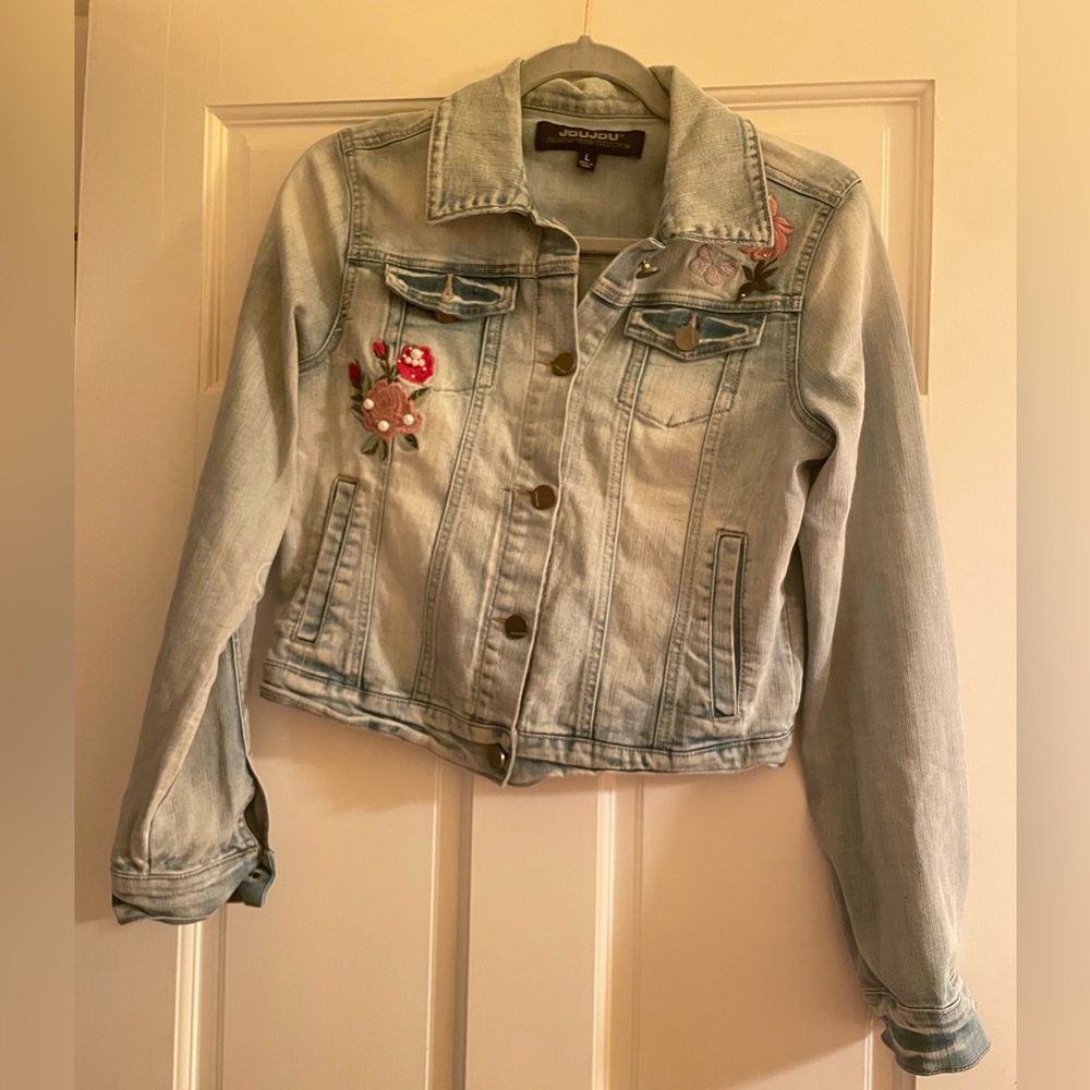 Brand: JouJou Size:Large (short jean jacket) Color: light denim red/pink flowers